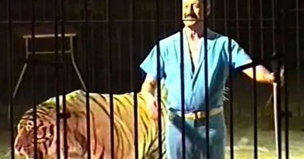 Cuatro tigres devoran a un domador de circo en pleno ensayo